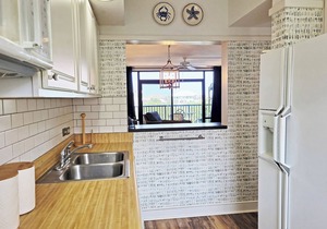 Fourth Floor Condo Across from Beach Access, Balcony, Pool, Grill Area, Elevator