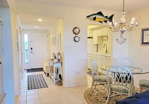Fourth Floor Condo Across from Beach Access, Balcony, Pool, Grill Area, Elevator