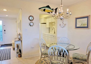 Fourth Floor Condo Across from Beach Access, Balcony, Pool, Grill Area, Elevator