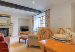 Foxley Cottage - Two Bedroom Cottage, Sleeps 4