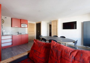 Renovated apartment for 8, easy piste access, wellness area, pet-friendly