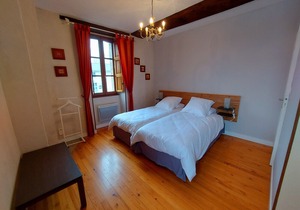 Villa La Roche-Neuville-Saint-Sulpice, 4 bedrooms, 10 persons