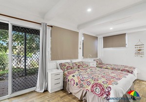 FRANGIPANI COTTAGE: 3 BR, 2 BA House in Wooli, Sleeps 7