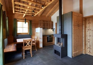 "franzerl Alm" für 2-4 Personen, Terrasse mit Bergblick, Whirlpool, Infrarotliegen