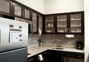 Free Breakfast Buffet + Outdoor Pool | Modern Suite