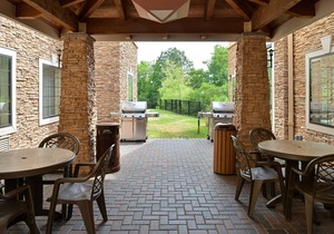Free Breakfast. Indoor Pool & Hot Tub. Great for Business Travelers!