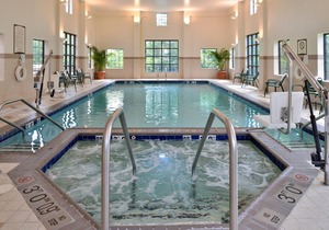 Free Breakfast. Indoor Pool & Hot Tub. Great for Business Travelers!