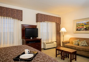 Free Breakfast + Outdoor Pool + 24 Hour Business Center | Close to NASA