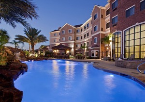 Free Breakfast + Outdoor Pool + Fitness Center Access | Close to NASA