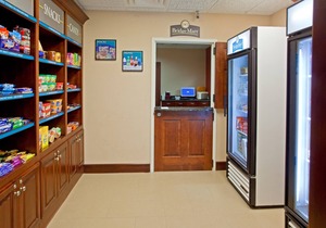Free Breakfast + Outdoor Pool + Hot Tub | Only 10 Minutes from NASA