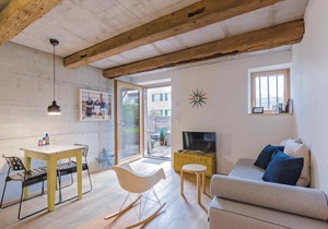 FRIZ 4, Modernes Apartment in historischer Scheune