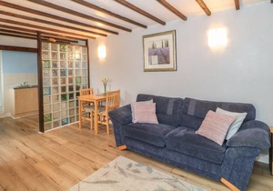 Frodos, HENSTRIDGE