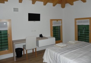from Meri, CAMERA NR. 1, guest house in the Prosecco DOCG hills