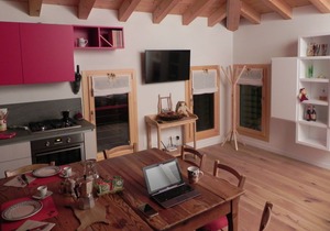 from Meri, CAMERA NR. 2, guest house in the Prosecco DOCG hills
