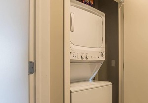 FRONTDESK | 1 BR Apt near the Mississippi River