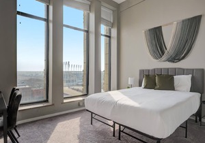 Frontdesk | 2 BR Apt by Rocket Mortgage Fieldhouse