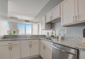 Frontdesk | 2 BR Apt by Rocket Mortgage Fieldhouse