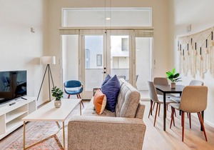 Frontdesk | 2 BR Apt in Menlo Park