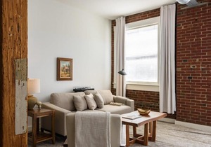 FRONTDESK Spacious 2 BR Apt with Full Kitchen