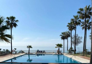 Frontline Beach Apartment, La Perla de la Bahia, Bahia de Casares - Estepona
