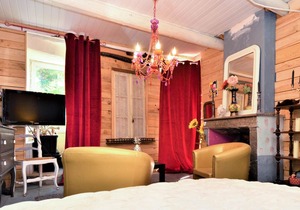 Fully air-conditioned detached village house in a small village in the countryside.