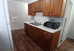 Fully Furnished Executive Rental Studio 1-Bath Pets Allowed