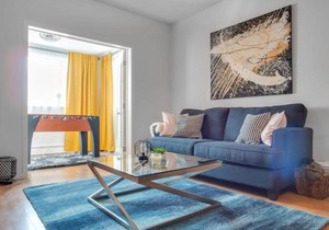 Fun and Colourful Condo w Foosball Parking Coffee