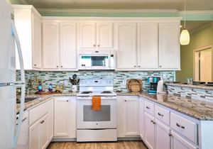 Furnished Deck and Ocean Views Surfside Beach Home