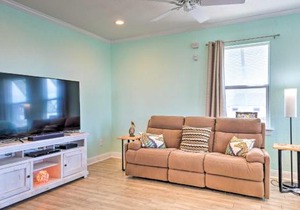Furnished Deck and Ocean Views Surfside Beach Home