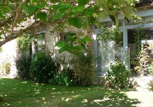 Gîte de charme en Berry avec jardin privatif, idéal pour randonnées et observation des oiseaux - FR-1-591-184
