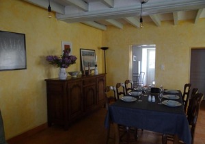 Gîte de Charme au Cœur d'une Petite Cité de Caractère près d'une Rivière et Monuments Historiques - FR-1-410-237