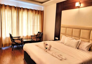 G Villas- Luxurious Cottage with beautiful mountain view 2
