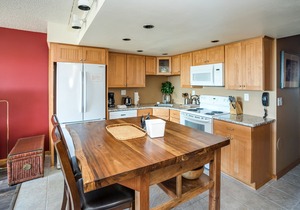 G603 First Floor 1 Bedroom Upgraded unit No cleaning fees