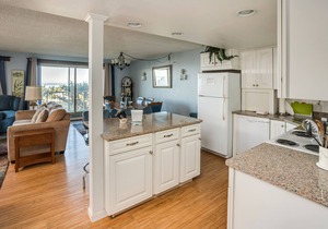 G616 1st Floor 2 Bedroom Gearhart House No Cleaning fees