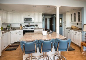 G616 1st Floor 2 Bedroom Gearhart House No Cleaning fees