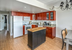 G668 1 bedroom 3rd floor, No Cleaning Fees