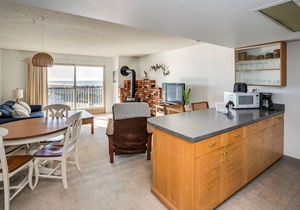 G673 1 Bedroom 3rd floor No cleaning fees