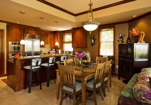 Gated, peaceful unit, spacious patio to lawn, in Kolea!