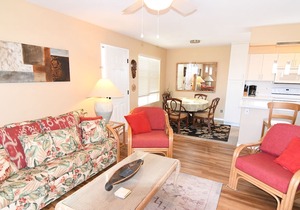 GATED! QUIET! FRIENDLY! PRIVATE! POOL! GOLF! SHOPPING! RESTAURANTS!