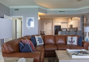 GC 2 BDRM - 2 KING BEDS; Gulf front 40 Ft Balc; Spec View; Bch Chair Serv Incld!