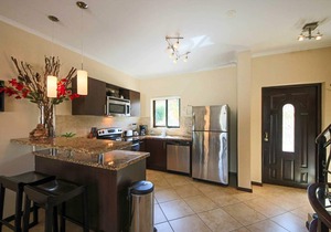 GC58 - Malmok Beach - 2BR condo perfect for family
