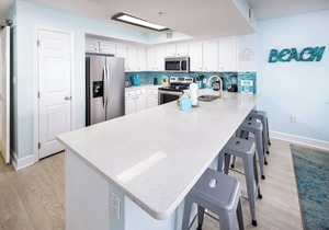 GD 301: Seas the Day – Your Beachfront Paradise Awaits!