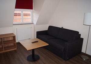 Gemütliche Wohnung im Dachgeschoß mit Aufzug erreichbar