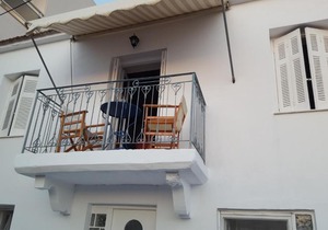 George's Traditional House