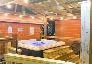 Geronimo Creek Retreat Getaway Cabin #4 in Seguin