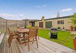 Get-Away at Cooks - Cooks Beach Holiday Home