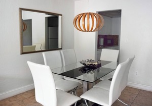 Get Ready for Florida Vacation! Private Access to Beach, Free Parking, Pool!
