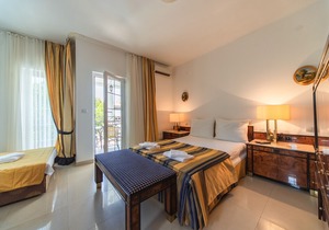 GH Leonardo - Triple Room with Balcony