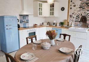 Gite Sainte-Suzanne-et-Chammes, 2 bedrooms, 4 persons