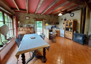 Gite Sainte-Suzanne-et-Chammes, 2 bedrooms, 4 persons